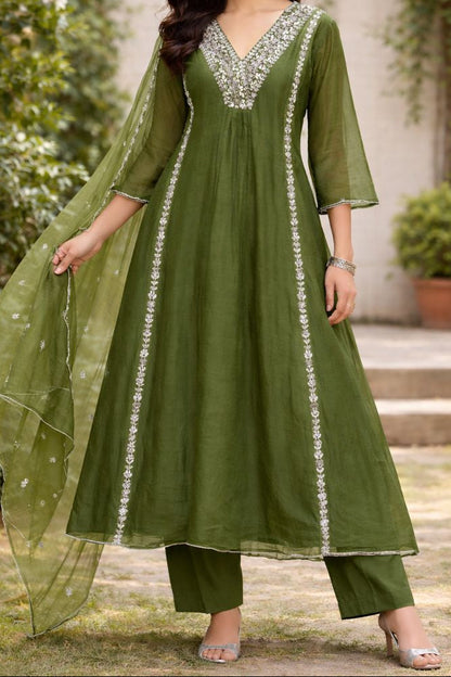 MAHENDI